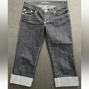 ROCK & REPUBLIC Denim Bermuda/Capri Jeans NWOT Super Nice excellent Condition